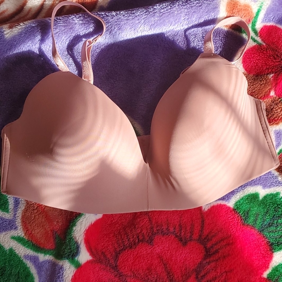 Bra - Picture 1 of 1